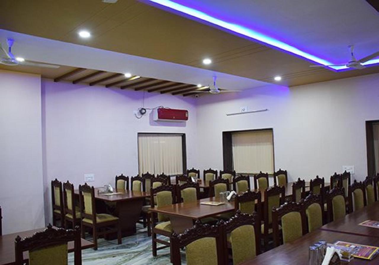 Hotel Amar Palace Ābu Road Exterior photo