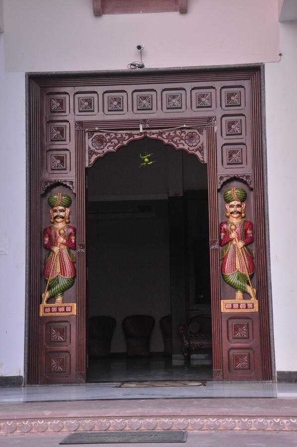 Hotel Amar Palace Ābu Road Exterior photo